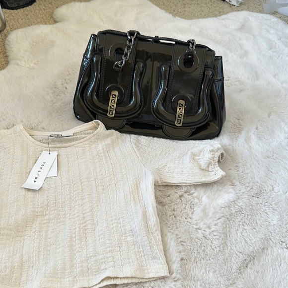 Very good condition FENDI PATENT LEATHER BAG - Picture 2 of 9